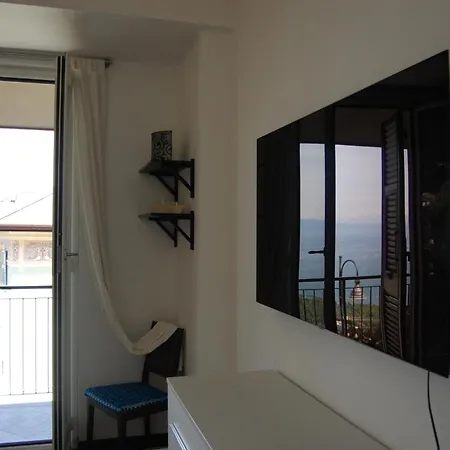 Casa Vista Mare, Ruta Di Apartment *
