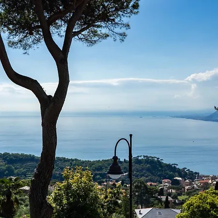 Casa Vista Mare, Ruta Di